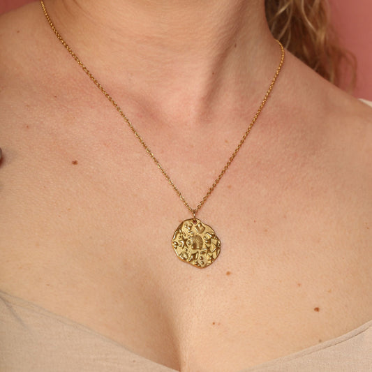 Albia Necklace