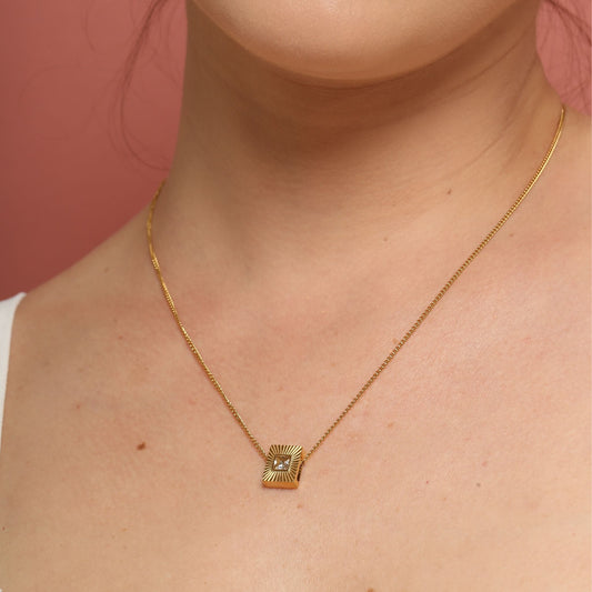 Camellia Necklace