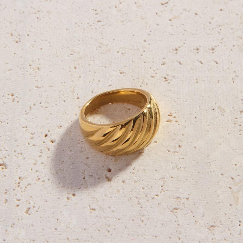 Genoveffa Ring