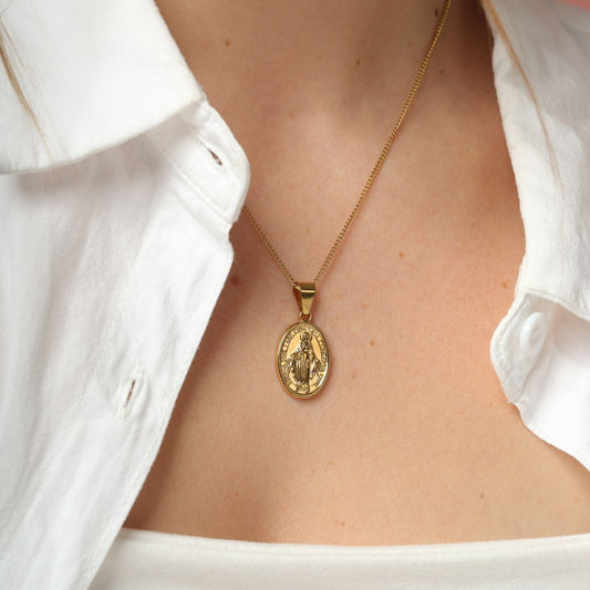 La Femme Necklace