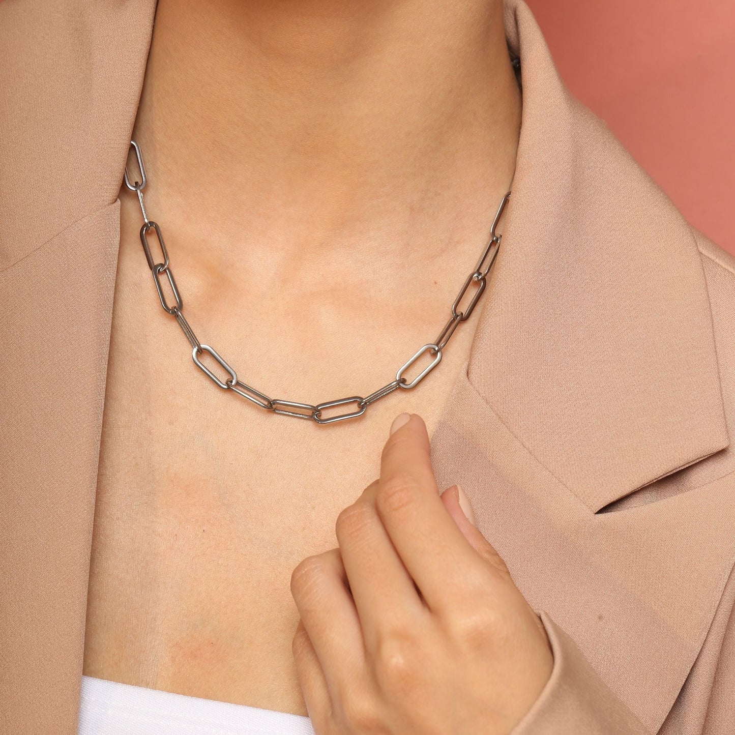 Paula Chain Necklace