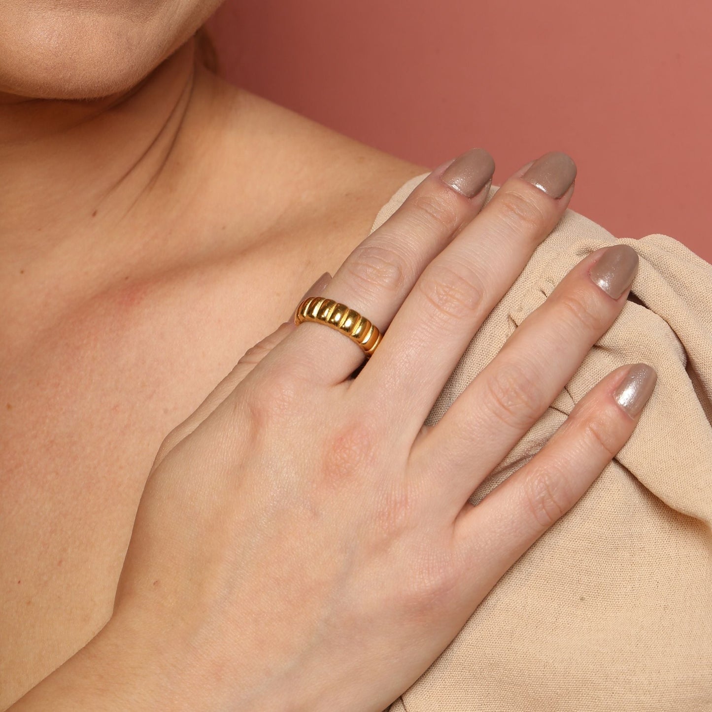 Raquel Ring