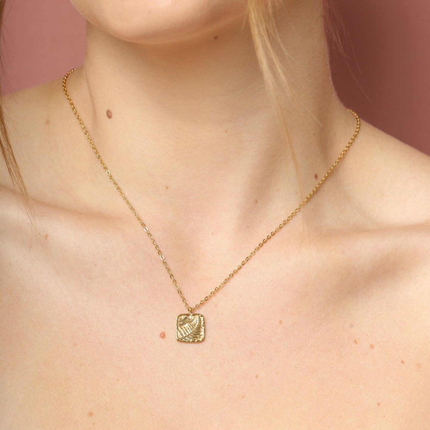 Vita Necklace