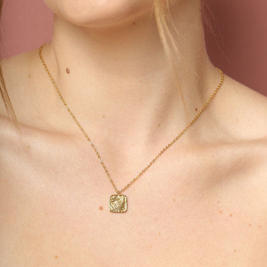 Vita Necklace