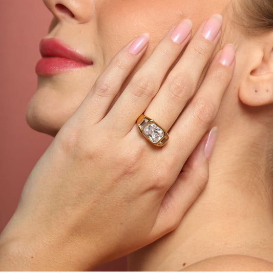 Agatha Ring