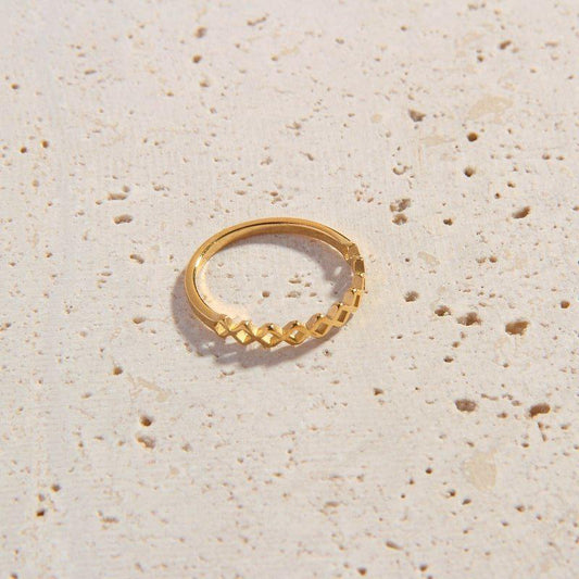 Celine Ring