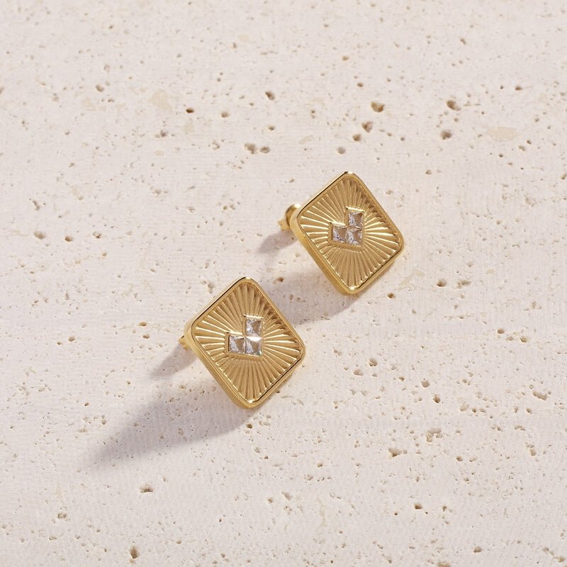 Dalcisa Stud Earrings