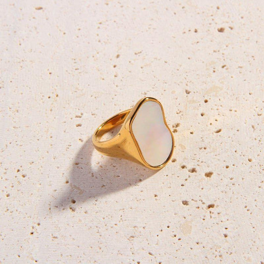 Francesca Ring