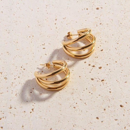 Izabella Hoops