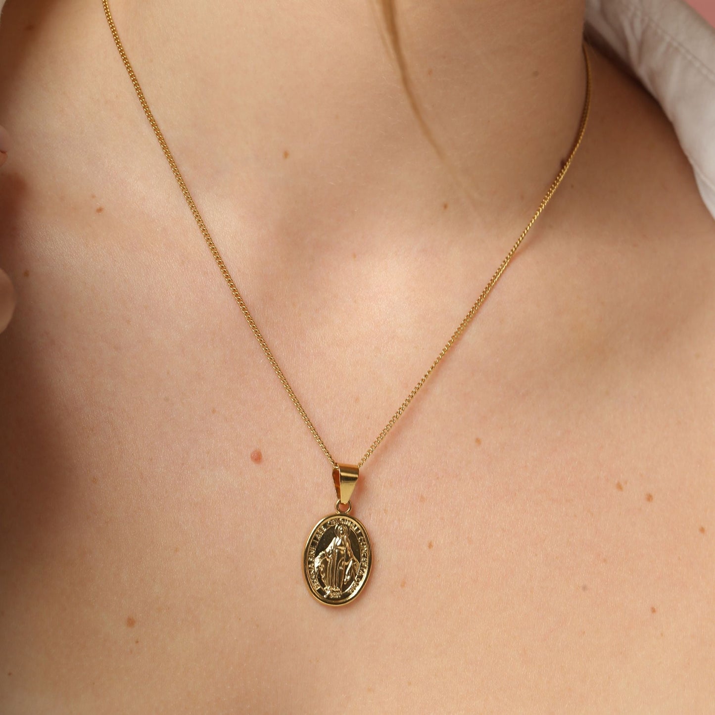 La Femme Necklace