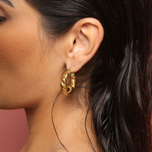 Martina Hoops