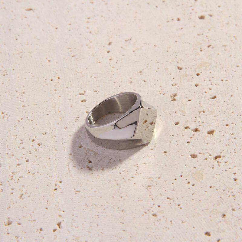 Silver Avena Ring
