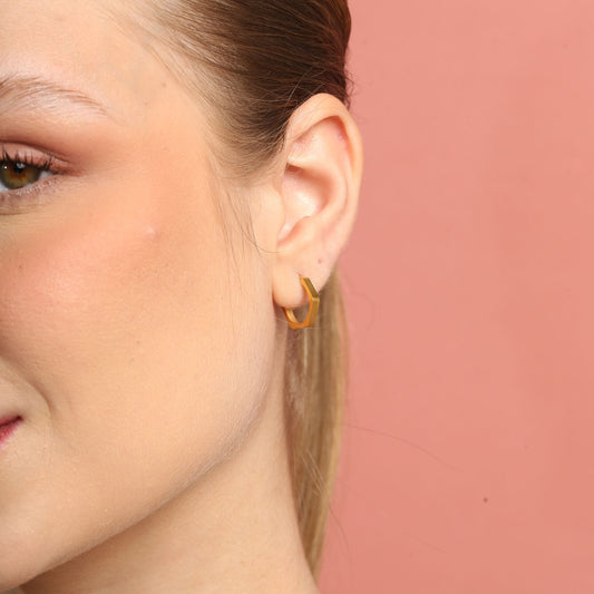 Simona Hoops