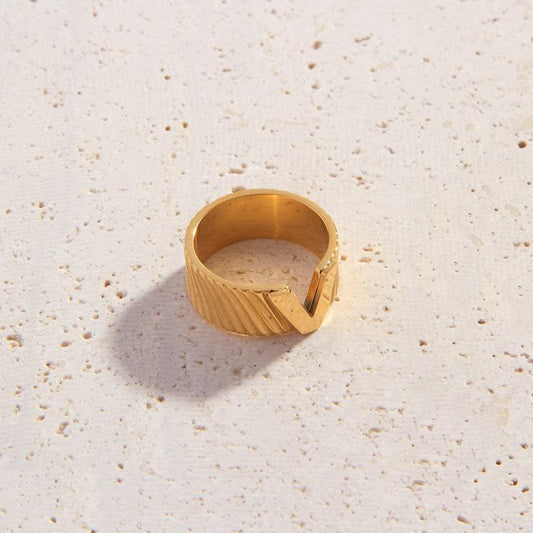 Victoria Ring