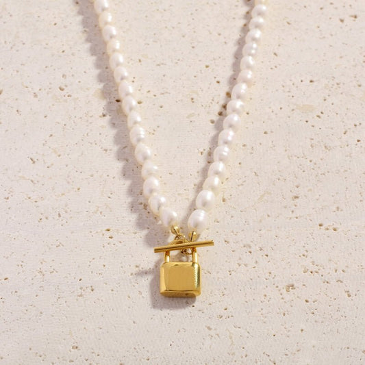 Zelia Necklace